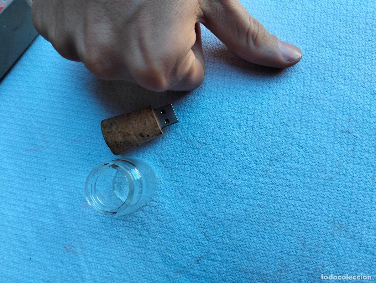 Segunda mano: Curioso pen drive de propaganda en interior de botella de cristal con corcho - Foto 5