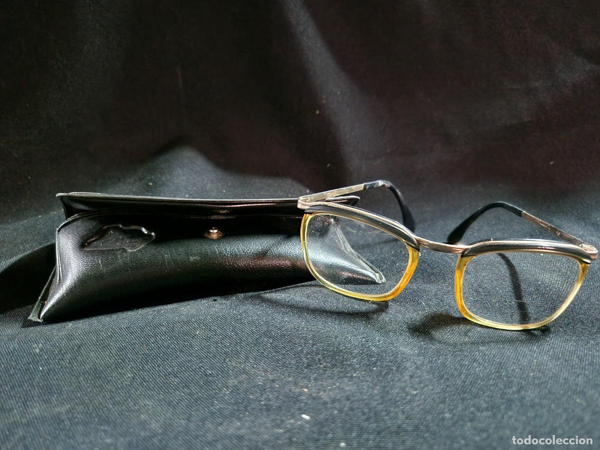 Segunda mano: BONITAS GAFAS DE LECTURA. MARCO DORADO.