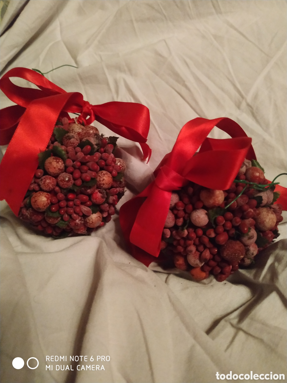Segunda mano: Pareja de bolas en frutos rojos - Foto 2