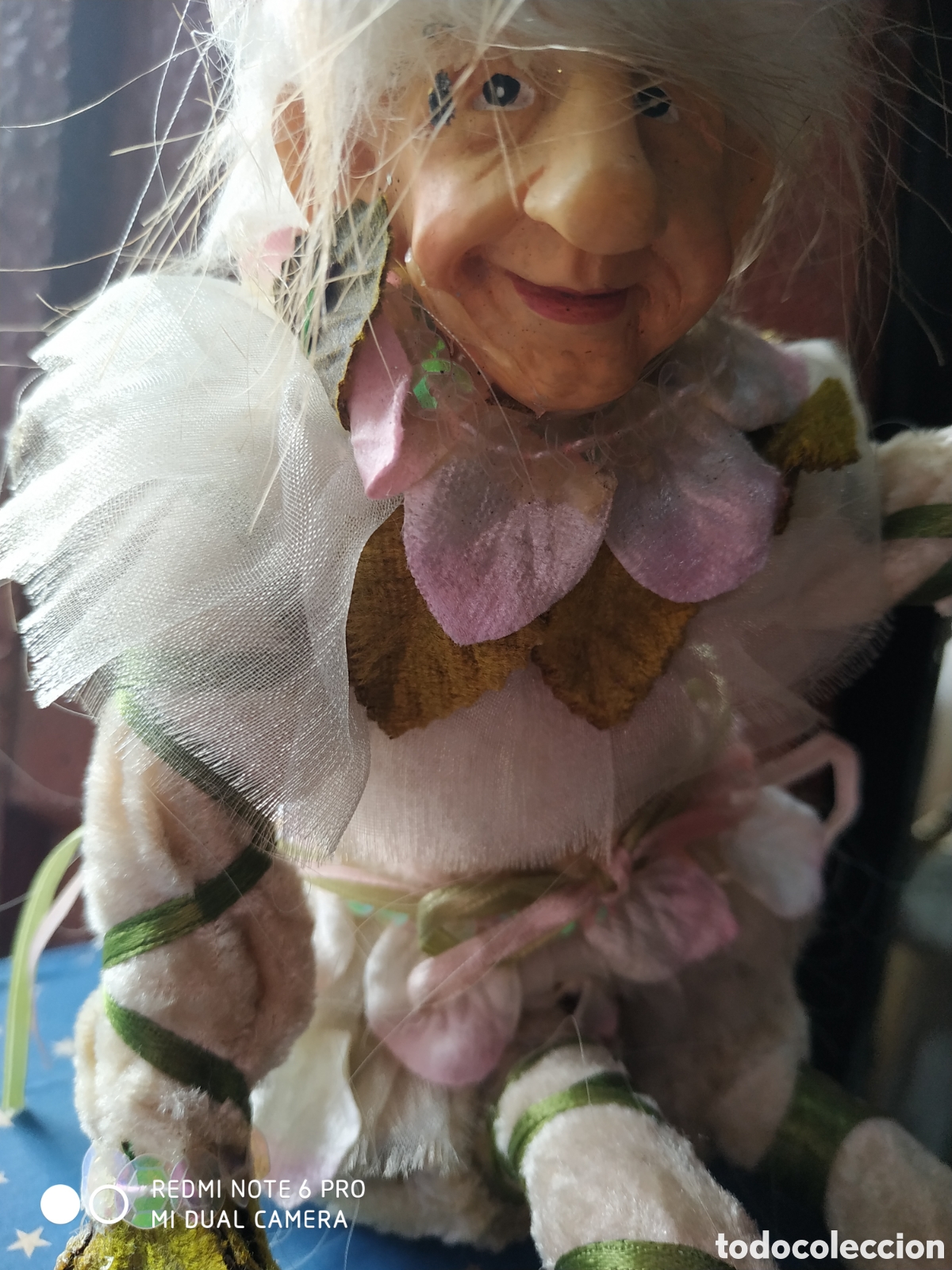 Segunda mano: Duende de navidad en terciopelo - Foto 3