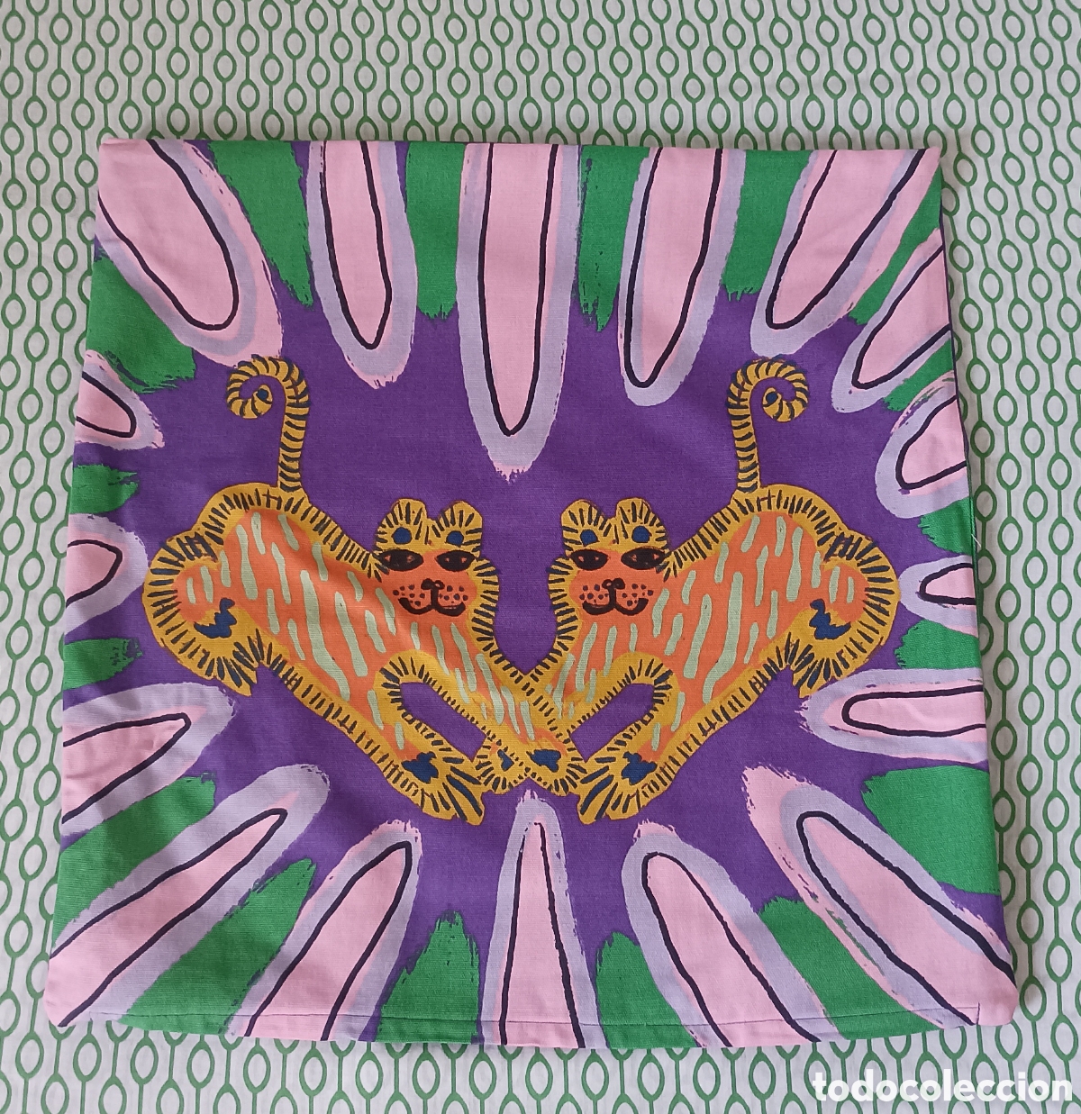 Segunda mano: SIN USAR. Preciosa funda de coj&iacute;n BUSKVICKER de IKEA, descatalogado. 50x50cm. Estado impecable.