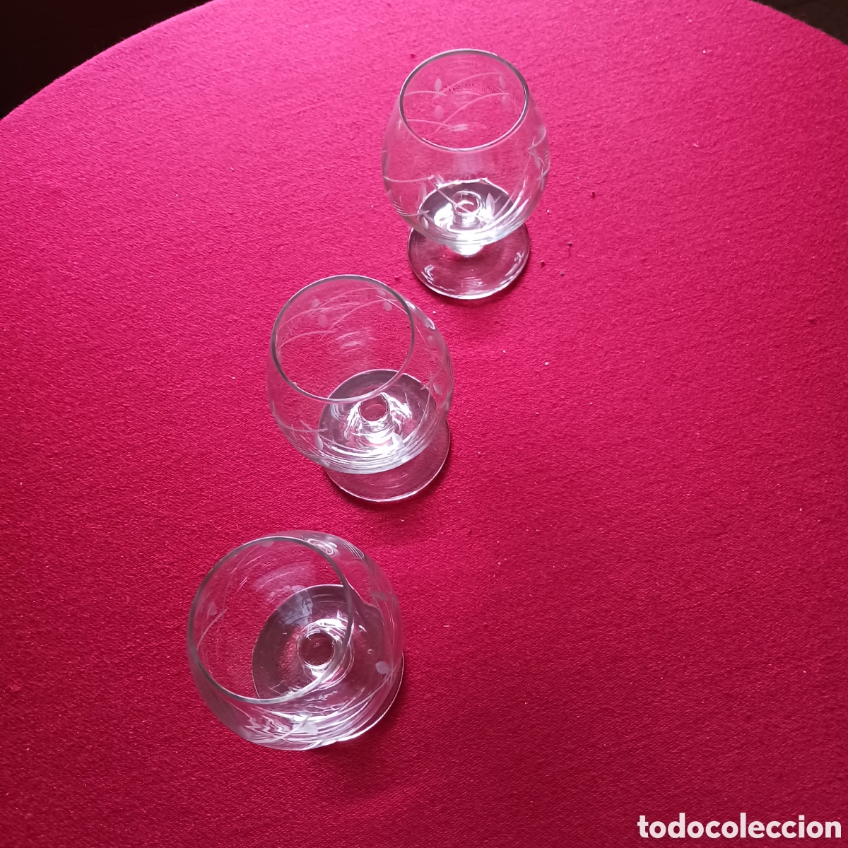 Segunda mano: 3 copas de co&ntilde;ac en cristal tallado - Foto 2