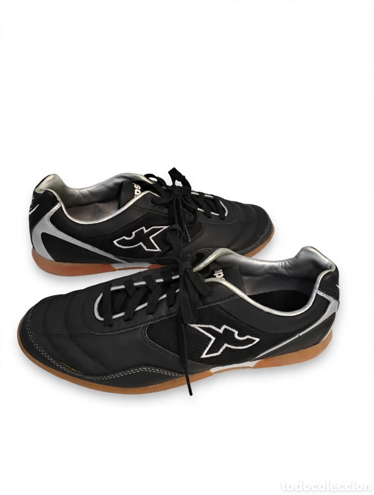 Segunda mano: Botas F&uacute;tbol Sala Kipsta Negras - Foto 3