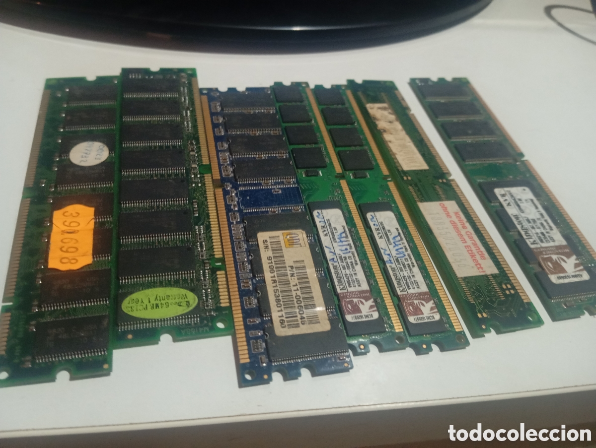 Segunda mano: Lote 6 M&oacute;dulos Memoria RAM Vintage - SDRAM PC133 / DDR1 PC2100 - Repuestos Electr&oacute;nica Retro PC