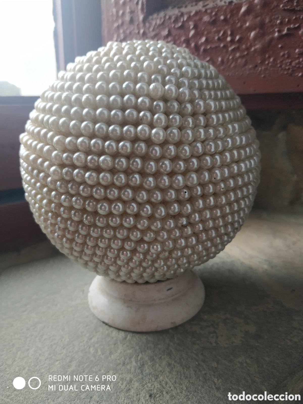 Segunda mano: Bola perlada con peana - Foto 1