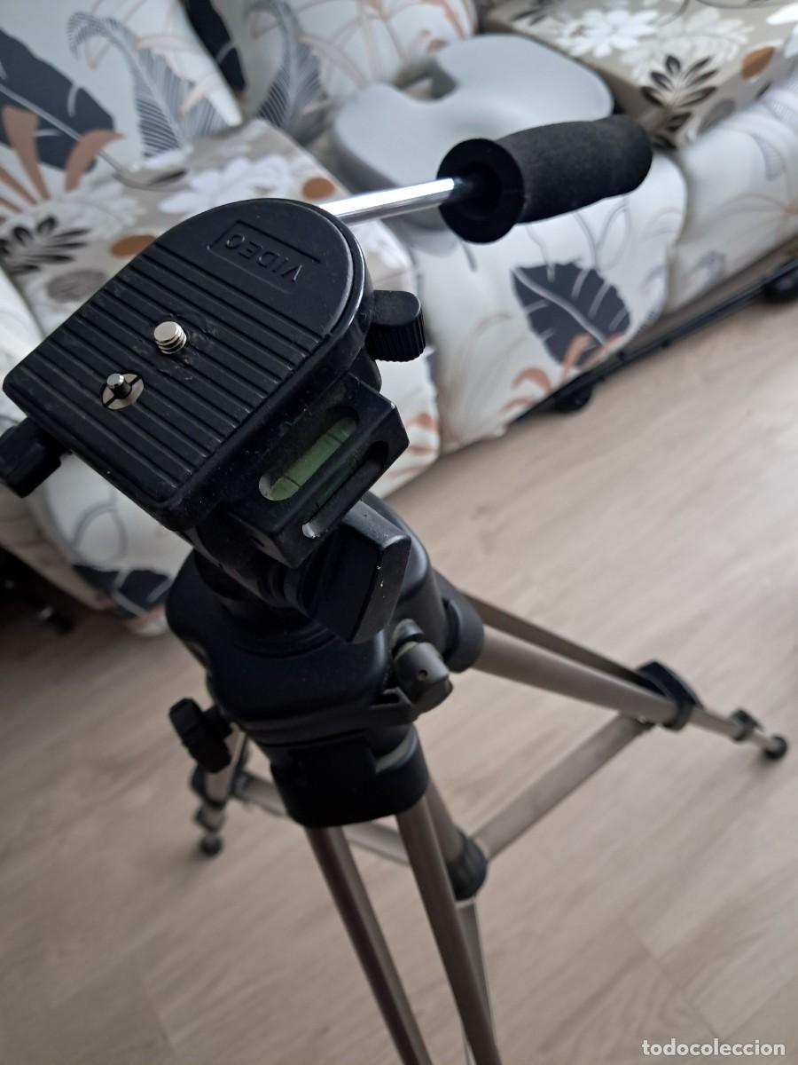 Segunda mano: Tr&iacute;pode Fotograf&iacute;a Ligero Extensible con Nivelador