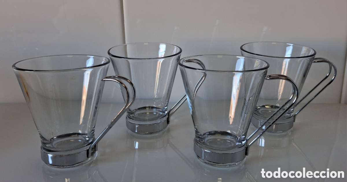 Segunda mano: 4 tazas de cristal con asa de metal - Foto 3