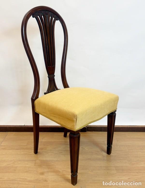 Segunda mano: Lote Cuatro Sillas Cl&aacute;sicas de Madera - Foto 4
