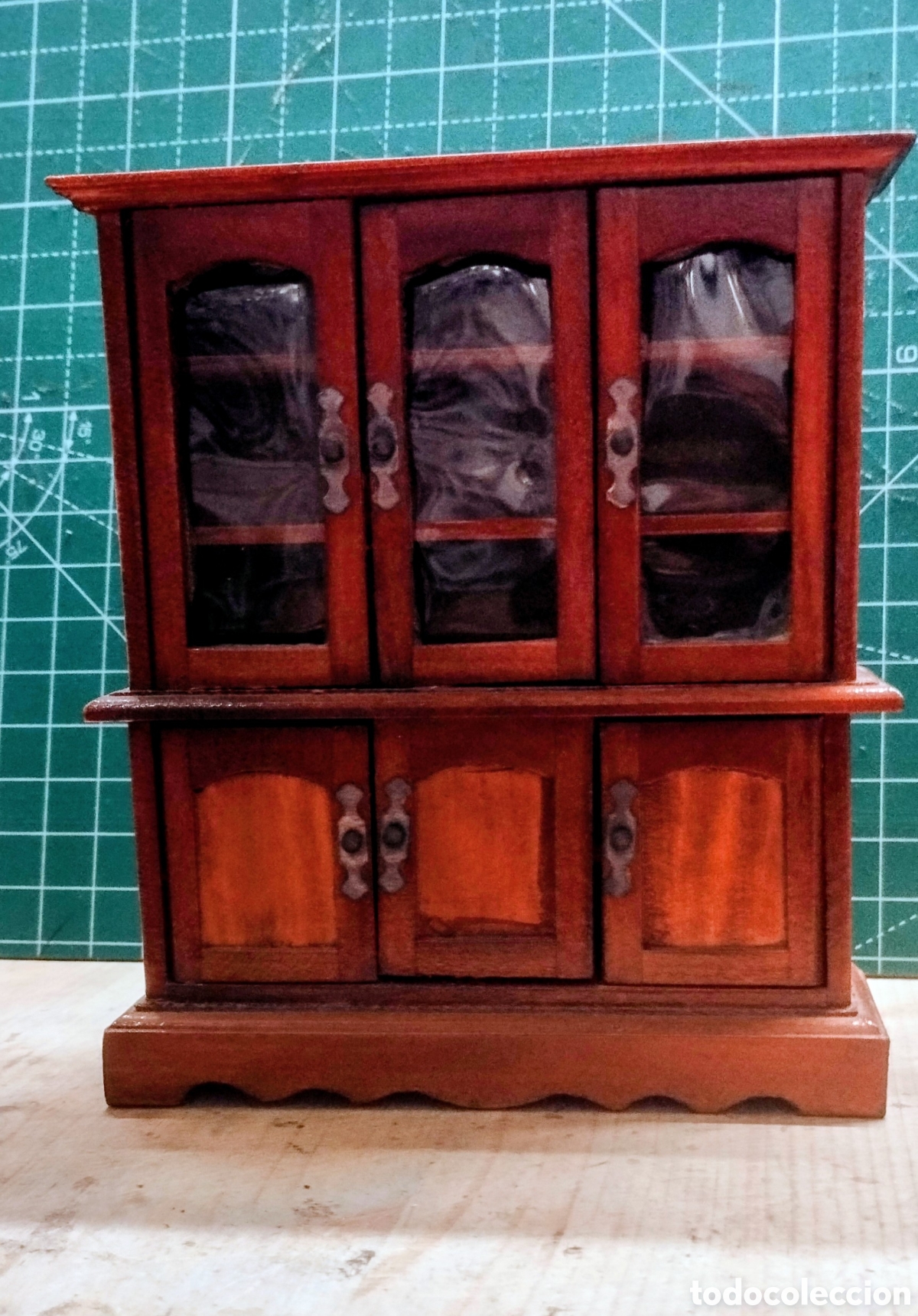 Segunda mano: Bonitos muebles para casa de mu&ntilde;ecas y otras utilidades