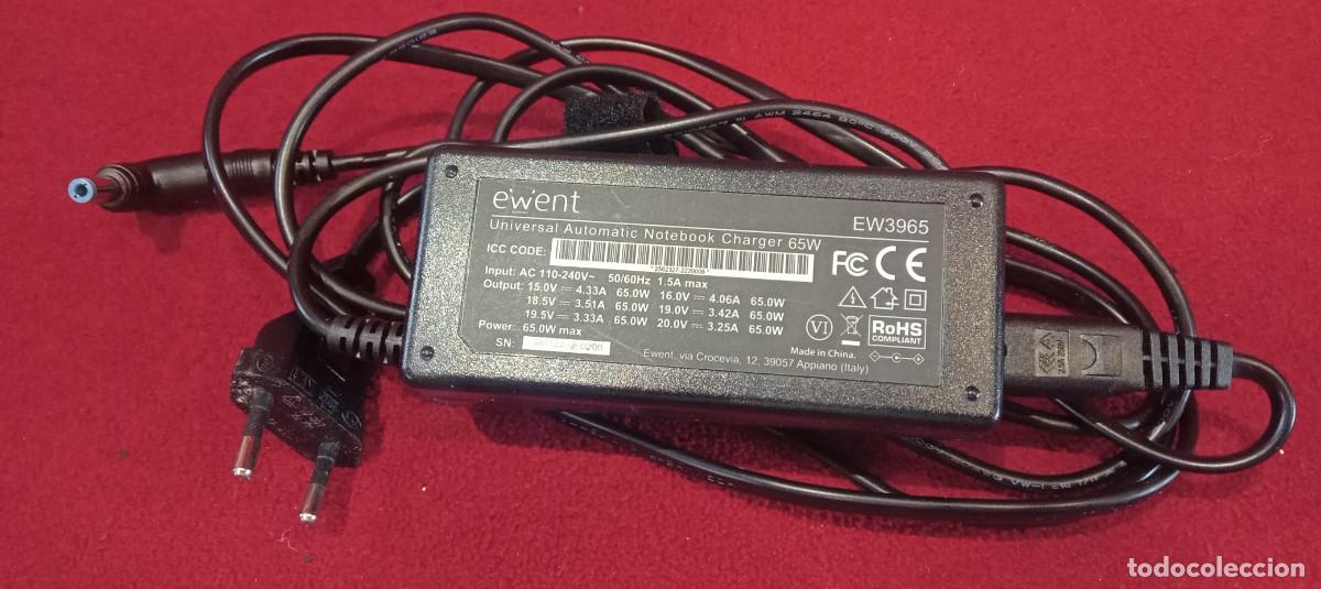Segunda mano: Cargador universal de Portatil Ewent 65 W