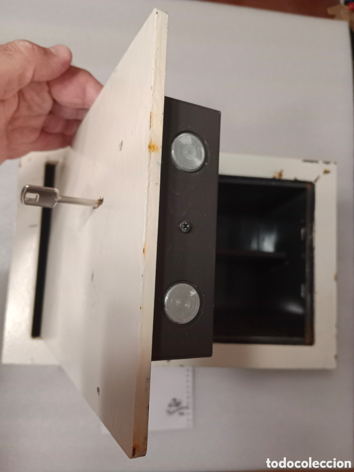 Segunda mano: Caja fuerte de empotrar cisa - Foto 2