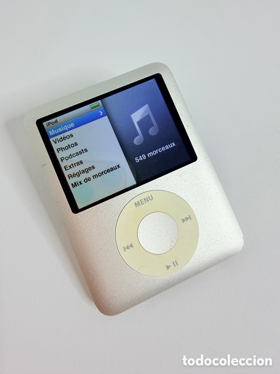 Segunda mano: Apple iPod Nano (Model A1236) Generation Silver (4 GB) sin cable carga
