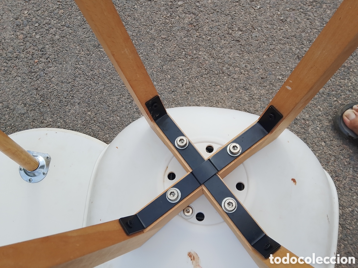 Segunda mano: MESA CON DOS SILLAS MADERA Y METAL - Foto 16