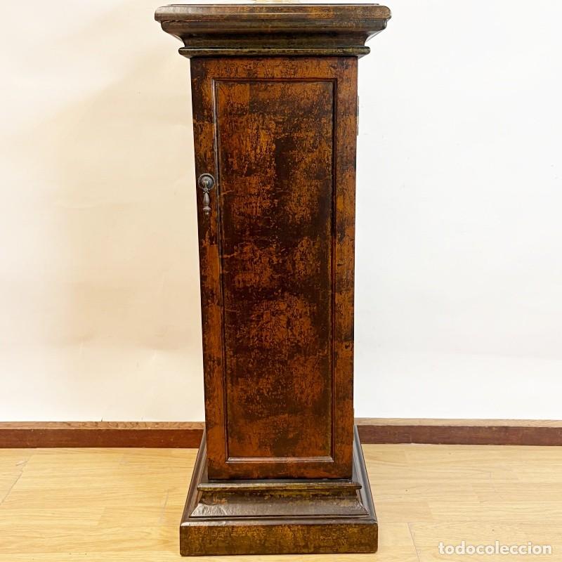Segunda mano: Mueble Columna Pedestal
