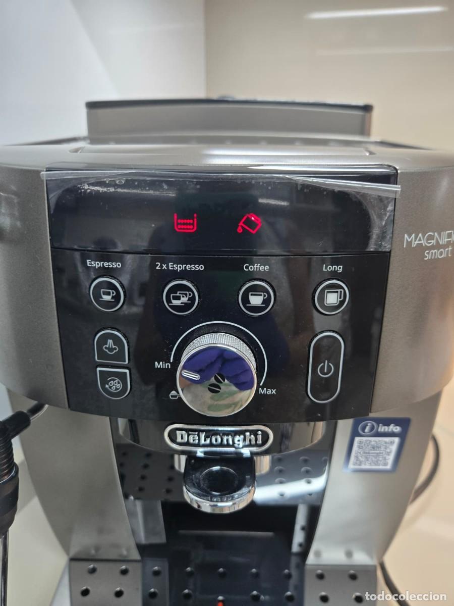 Segunda mano: Cafetera DeLonghi Magnifica S Smart - Foto 5
