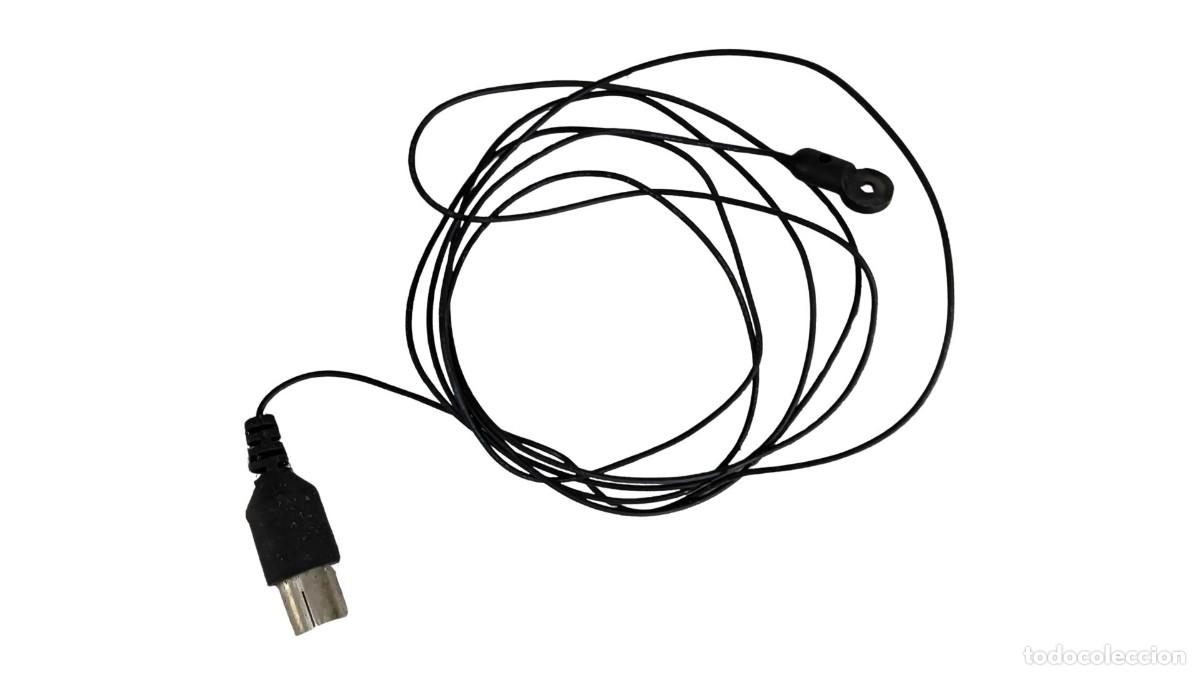 Segunda mano: CABLE FINO NEGRO CON CONECTOR COAXIAL HEMBRA (TIPO ANTENA DE TV) - A&Ntilde;OS 90/2000