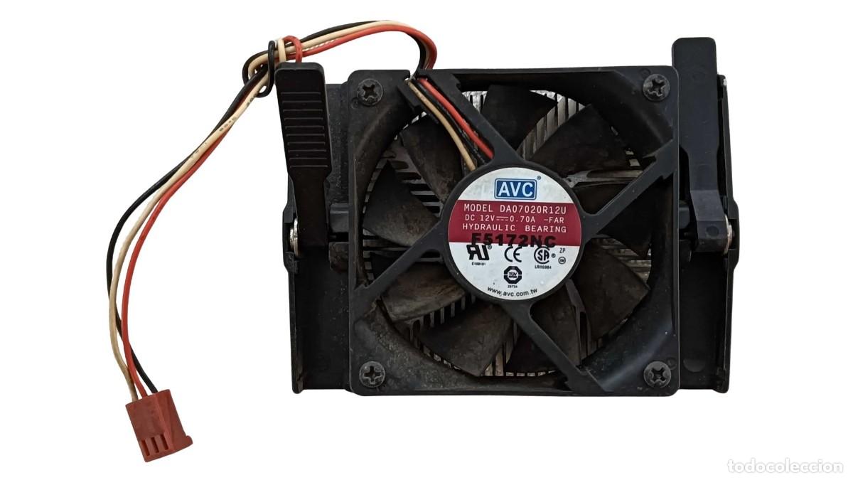 Segunda mano: DISIPADOR CON VENTILADOR AVC DA07020R12U - RODAMIENTO HIDR&Aacute;ULICO - 12 V 0,70 A - A&Ntilde;OS 2003-2005