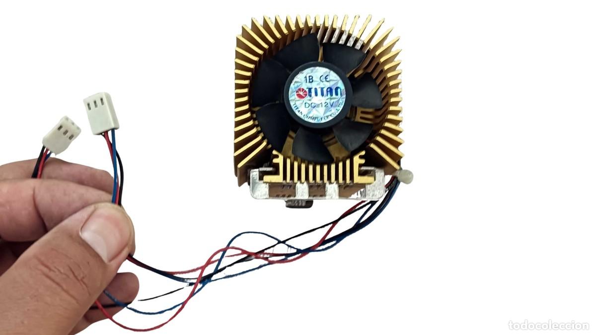Segunda mano: DISIPADOR DORADO CON VENTILADOR TITAN 12 V - SOCKET A / SOCKET 462 - ATHLON, ATHLON XP Y DURON