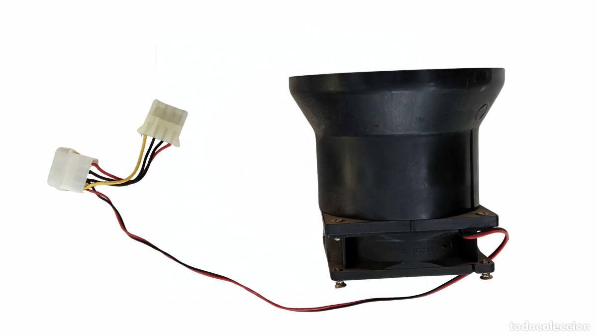 Segunda mano: VENTILADOR KEEP A8025M12S CON CONDUCTO DE AIRE DE PL&Aacute;STICO NEGRO - 80 MM - 12 V DC 0,14 A