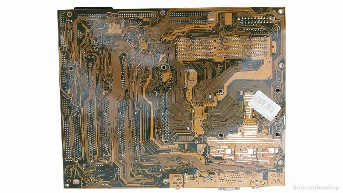 Segunda mano: PLACA BASE ASUS P4S800 - SOCKET 478 - PENTIUM 4 / CELERON - &Eacute;POCA 2003-2005 - Foto 3