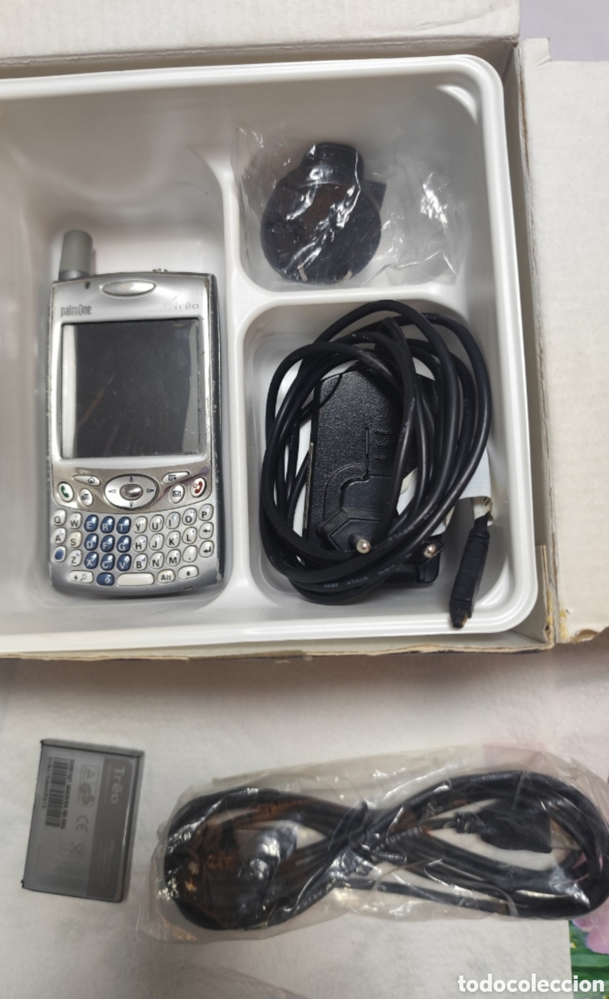 Segunda mano: PalmeOne Treo 650 vintage(en su caja) - Foto 4