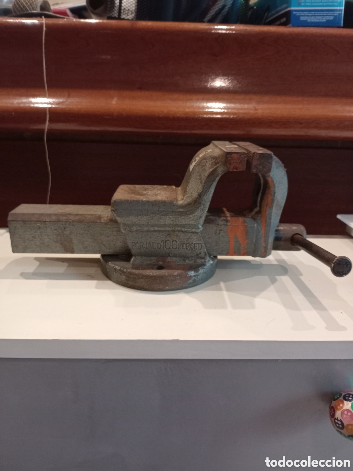 Segunda mano: Tornillo de banco Bellota 100 - Foto 1