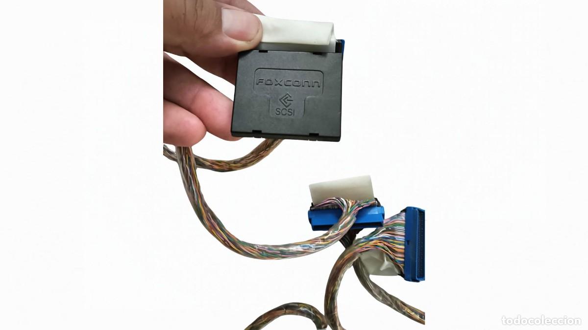 Segunda mano: CABLE SCSI INTERNO DE 68 PINES (HD68) CON TERMINADOR FOXCONN - Foto 3