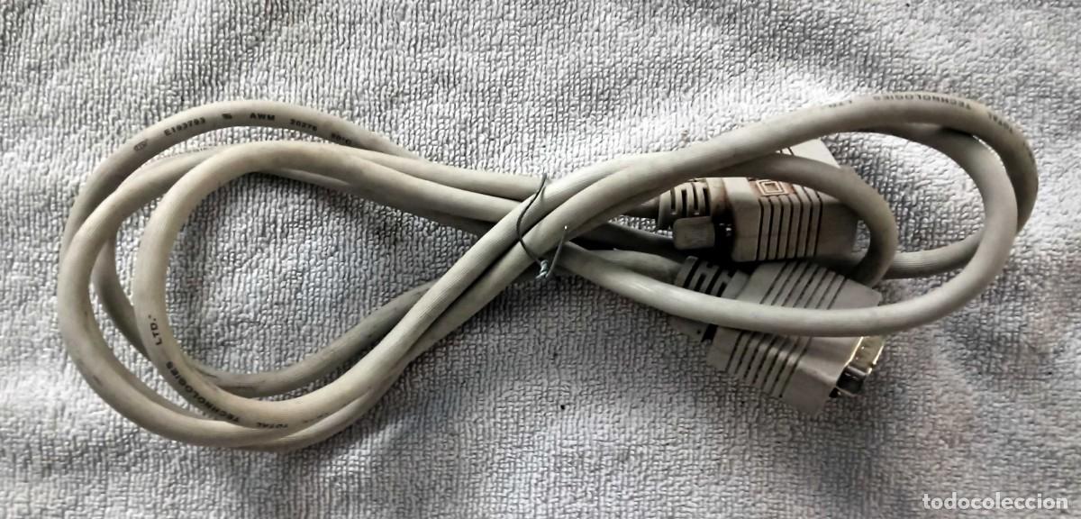Segunda mano: CABLE VGA DE 1,5 METROS - CONECTORES DE 15 PINES (HD15 / DE-15) MACHO A MACHO