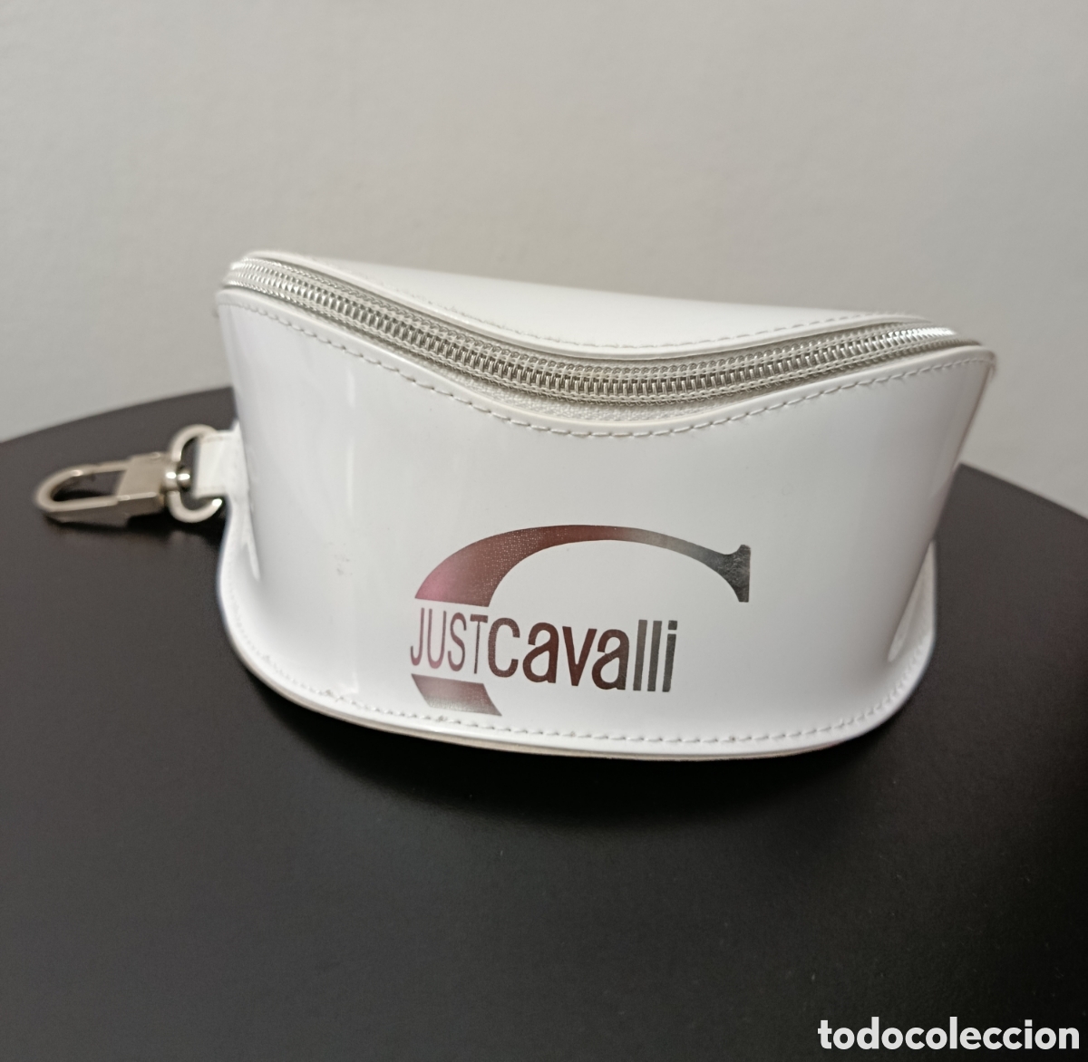 Segunda mano: Funda de Gafas de Sol o Graduadas marca Just Cavalli - Foto 3