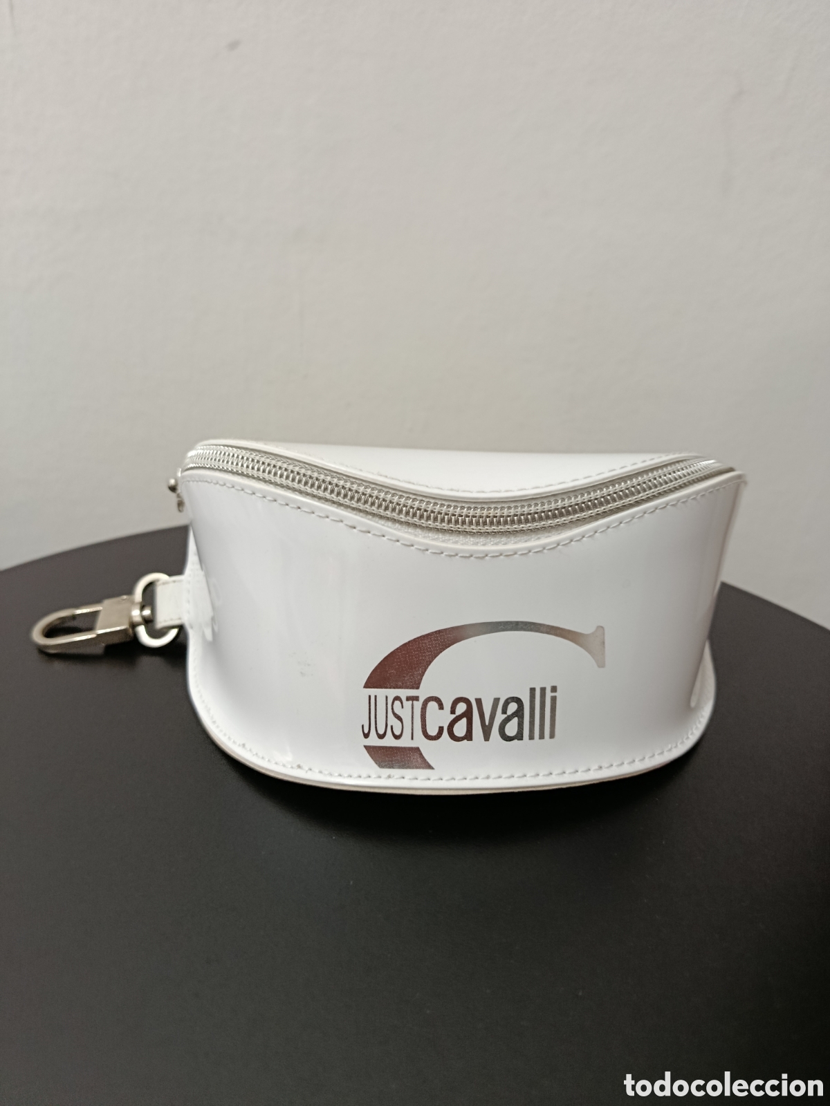 Segunda mano: Funda de Gafas de Sol o Graduadas marca Just Cavalli - Foto 4