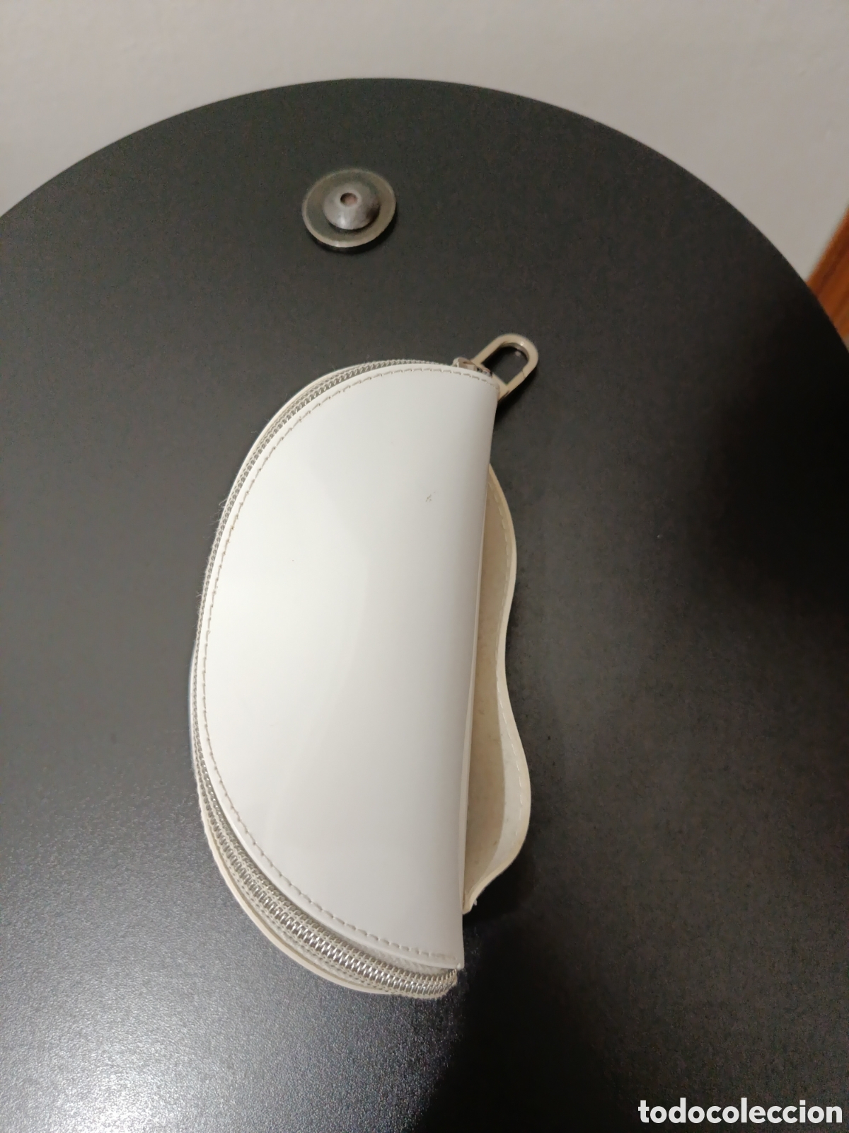 Segunda mano: Funda de Gafas de Sol o Graduadas marca Just Cavalli - Foto 5