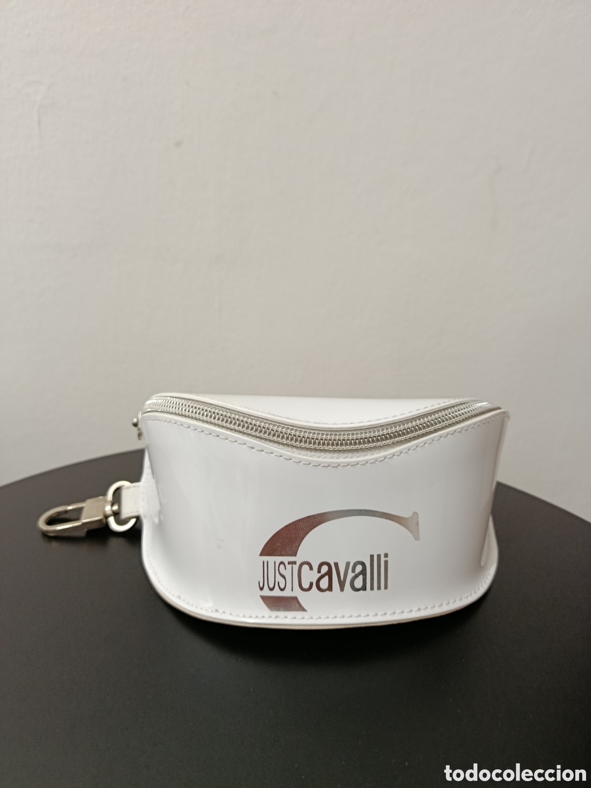 Segunda mano: Funda de Gafas de Sol o Graduadas marca Just Cavalli - Foto 8