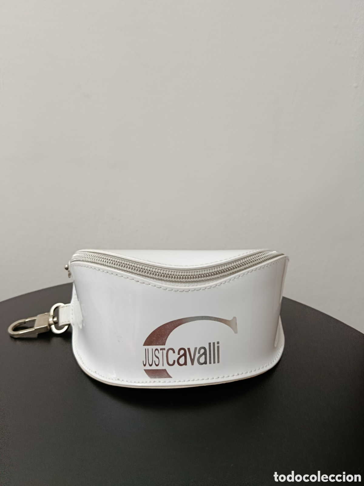 Segunda mano: Funda de Gafas de Sol o Graduadas marca Just Cavalli - Foto 13