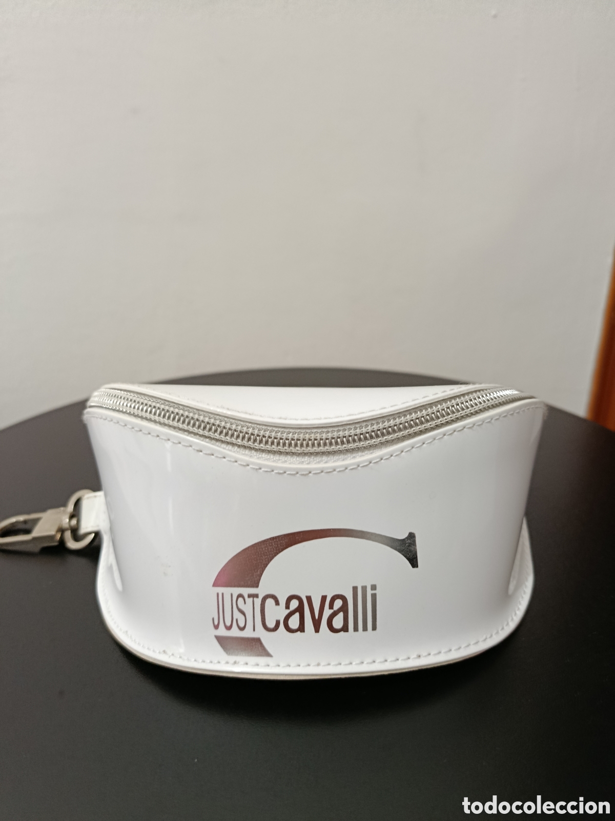 Segunda mano: Funda de Gafas de Sol o Graduadas marca Just Cavalli - Foto 15