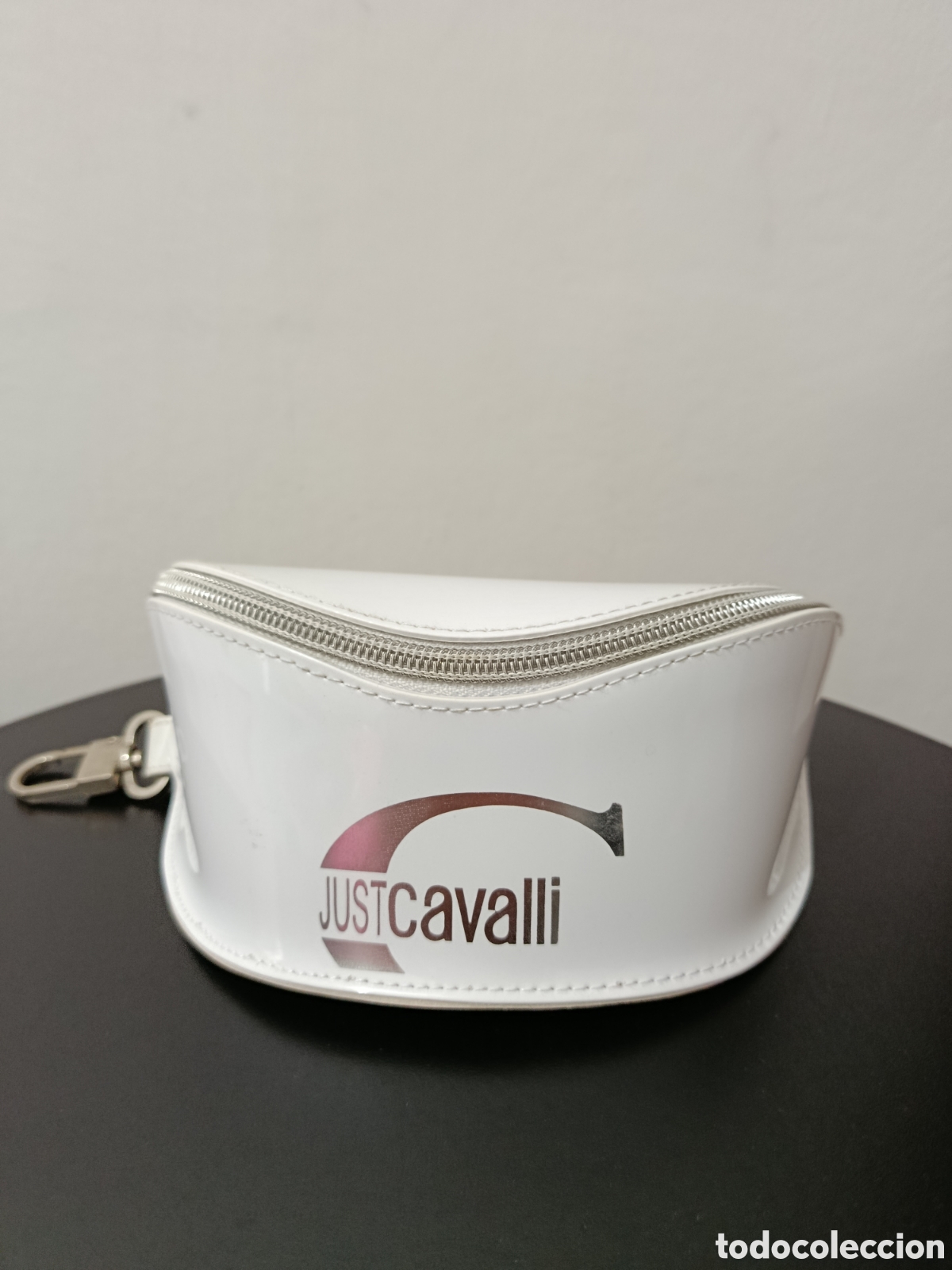 Segunda mano: Funda de Gafas de Sol o Graduadas marca Just Cavalli - Foto 16