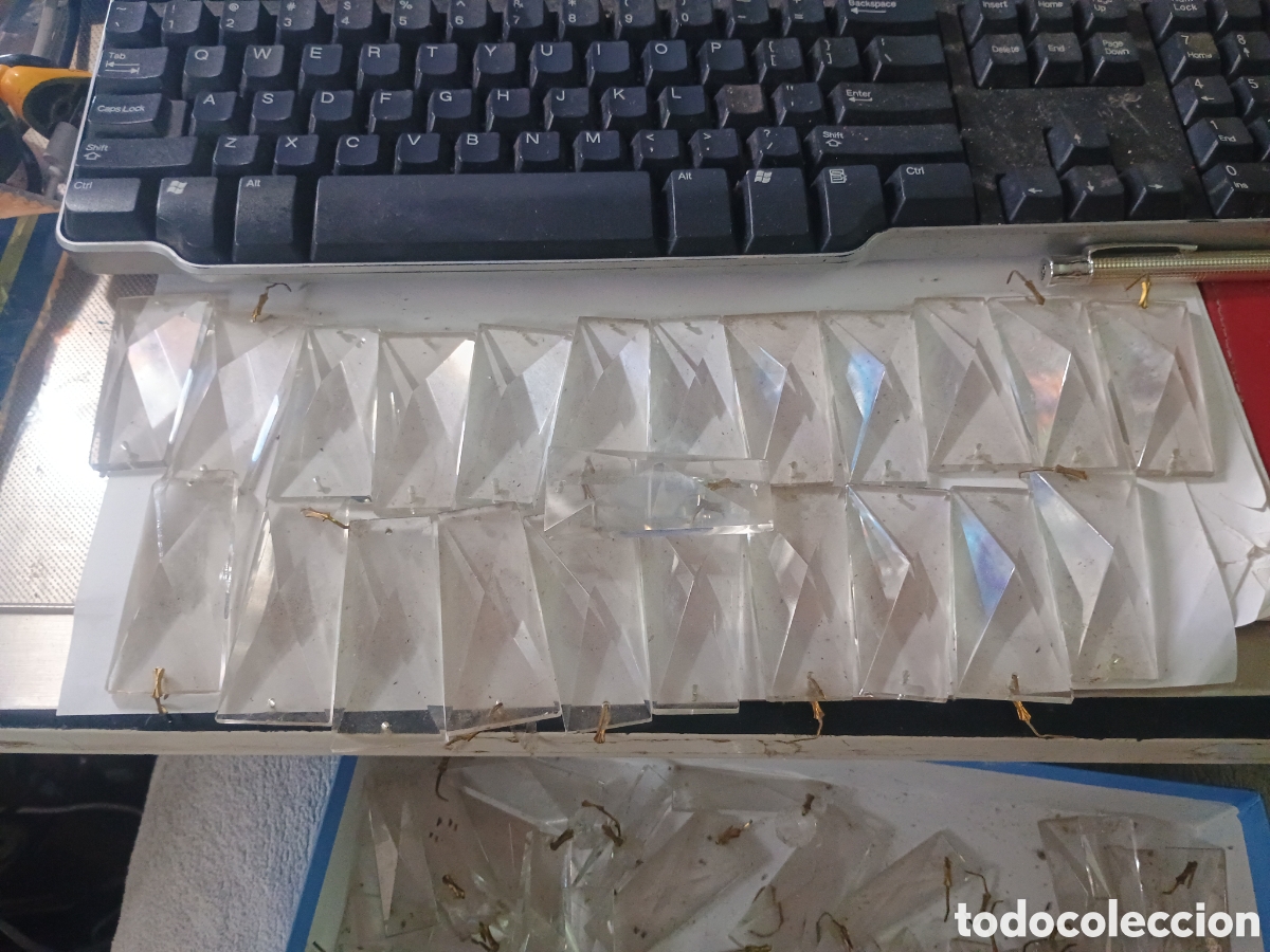 Segunda mano: 17 LAGRIMAS DE CRISTAL 6 X2,5 X 3CMS