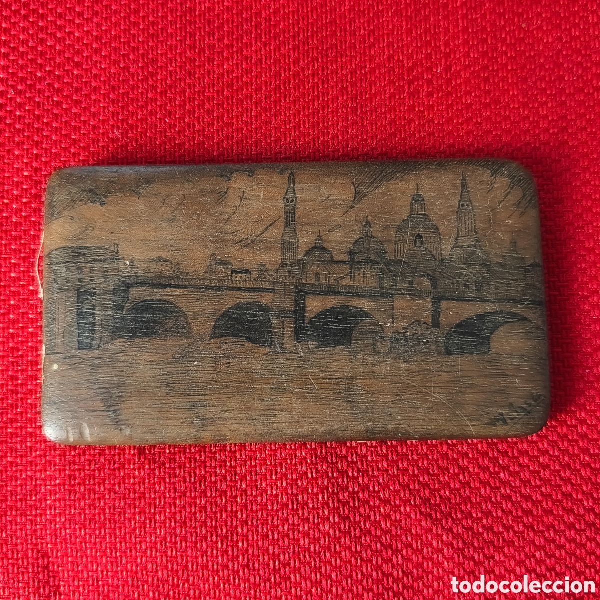 Segunda mano: Tarjetero en madera con dibujos a plumilla , Zaragoza - Foto 1