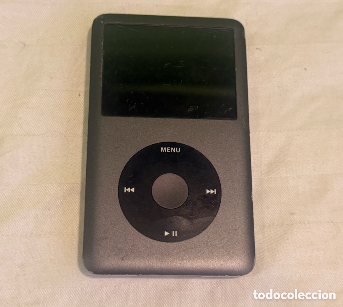 Segunda mano: APPLE iPOD CLASSIC ORIGINAL GRIS NEGRO &ndash; A&Ntilde;OS 2007-2009 &ndash; VINTAGE
