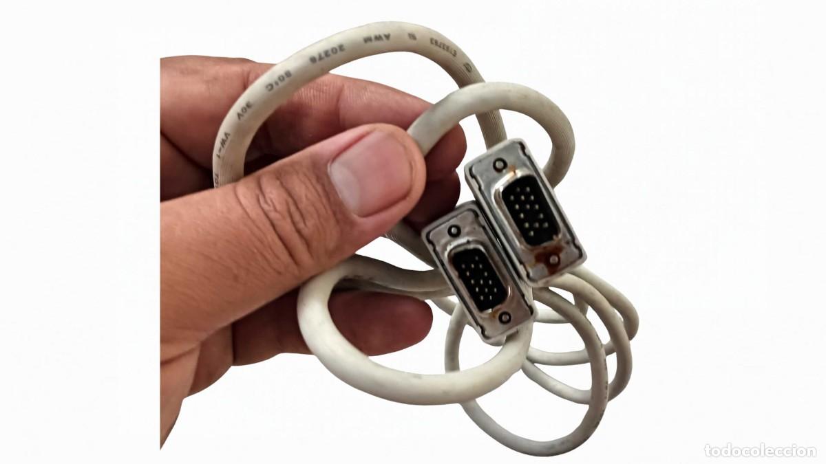 Segunda mano: CABLE VGA DE 1,5 METROS - CONECTORES DE 15 PINES (HD15 / DE-15) MACHO A MACHO