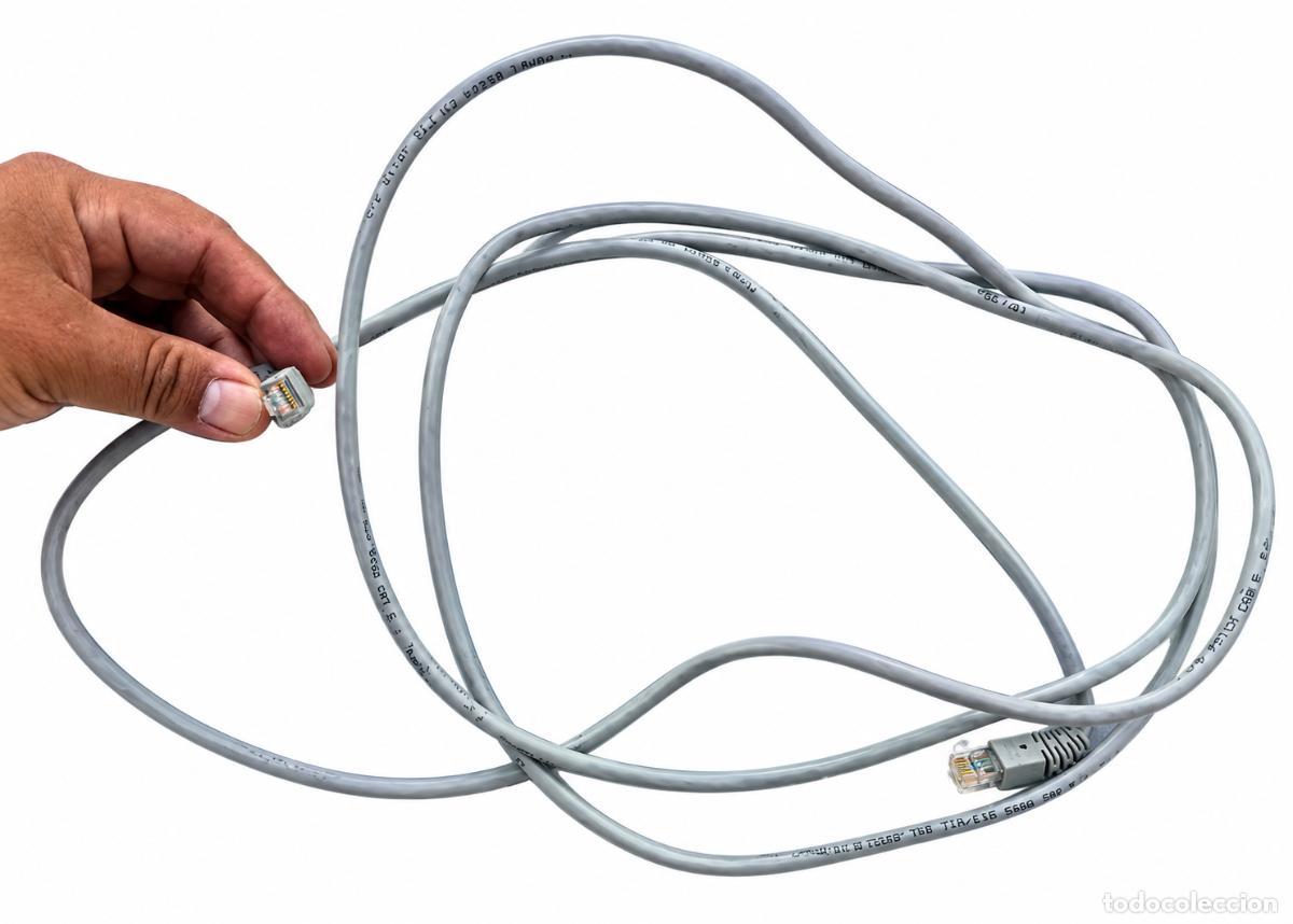 Second-Hand: CABLE DE RED ETHERNET RJ45 - 300 CM - COLOR GRIS - CONECTORES CON PROTECTOR - Cable directo