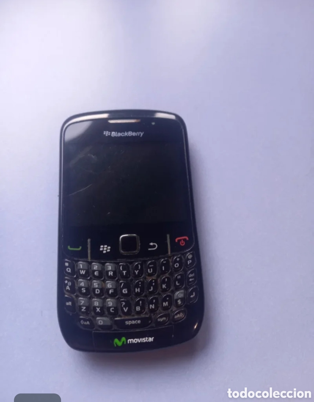 Segunda mano: Antigua BlackBerry Curve para Piezas o Desguace - Sin Bater&iacute;a ni Cargador no se sabe si funciona