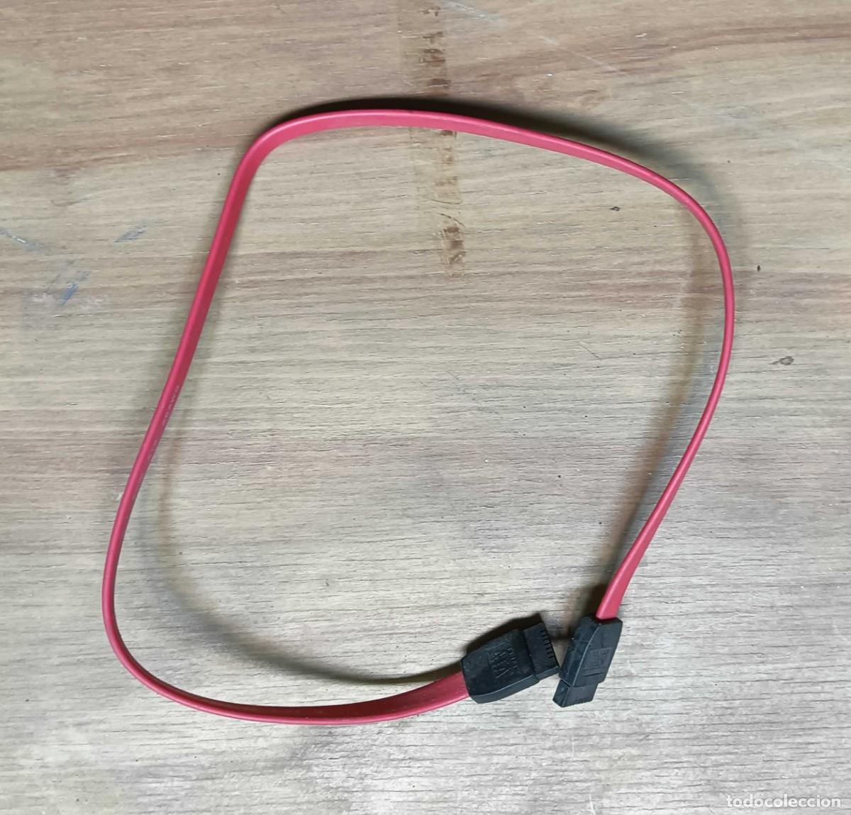 Segunda mano: CABLE SATA DE DATOS - 7 PINES - ROJO - 50 CM APROX. - PLACA BASE A DISCO DURO, SSD O UNIDAD &Oacute;PTICA