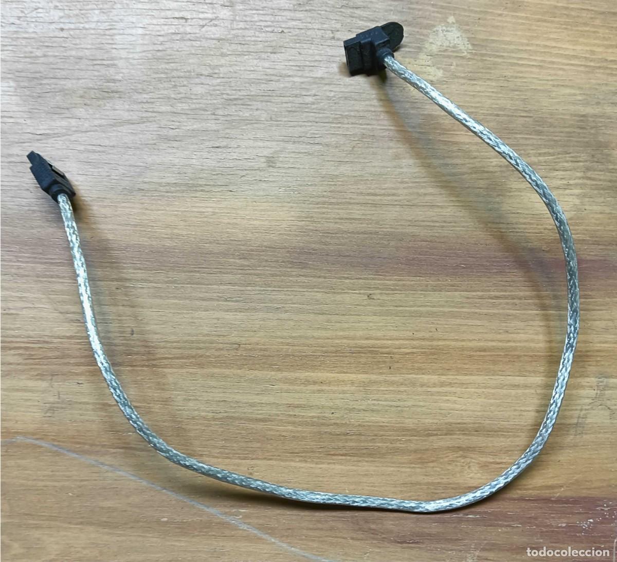 Segunda mano: CABLE SATA DE DATOS - 7 PINES - 50 CM APROX. - PLACA BASE A DISCO DURO, SSD O UNIDAD &Oacute;PTICA