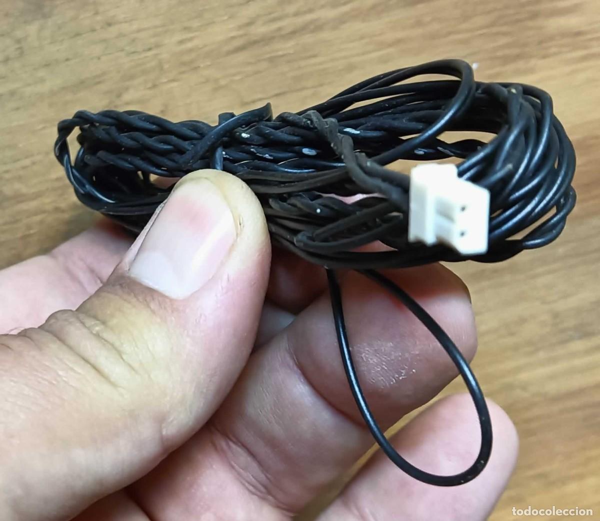 Segunda mano: ANTENA DE CABLE FM &ndash; CONECTOR 2 PINES &ndash; 75 OHMIOS - Foto 1