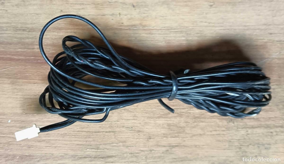 Segunda mano: ANTENA DE CABLE FM &ndash; CONECTOR 2 PINES &ndash; 75 OHMIOS - Foto 2