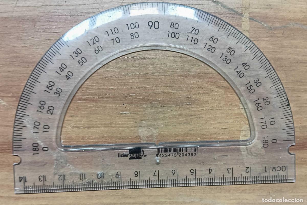 Segunda mano: TRANSPORTADOR DE &Aacute;NGULOS 180&deg; CON REGLA INTEGRADA &ndash; 14 CM &ndash; PL&Aacute;STICO TRANSPARENTE &ndash; LIDERPAPEL