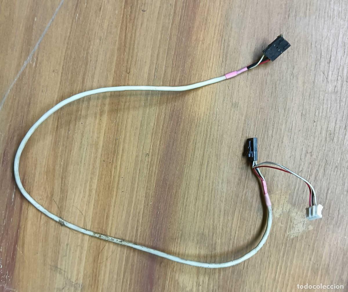 Segunda mano: CABLE DE AUDIO INTERNO PARA LECTOR CD-ROM A PLACA BASE / TARJETA DE SONIDO - BLANCO - 3 CONECTORES