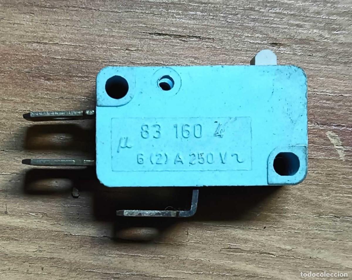 Segunda mano: MICROINTERRUPTOR CROUZET FRANCE 83 160 4 - 6(2)A 250V - PIEZA ELECTR&Oacute;NICA VINTAGE - RECAMBIO Y PROYE