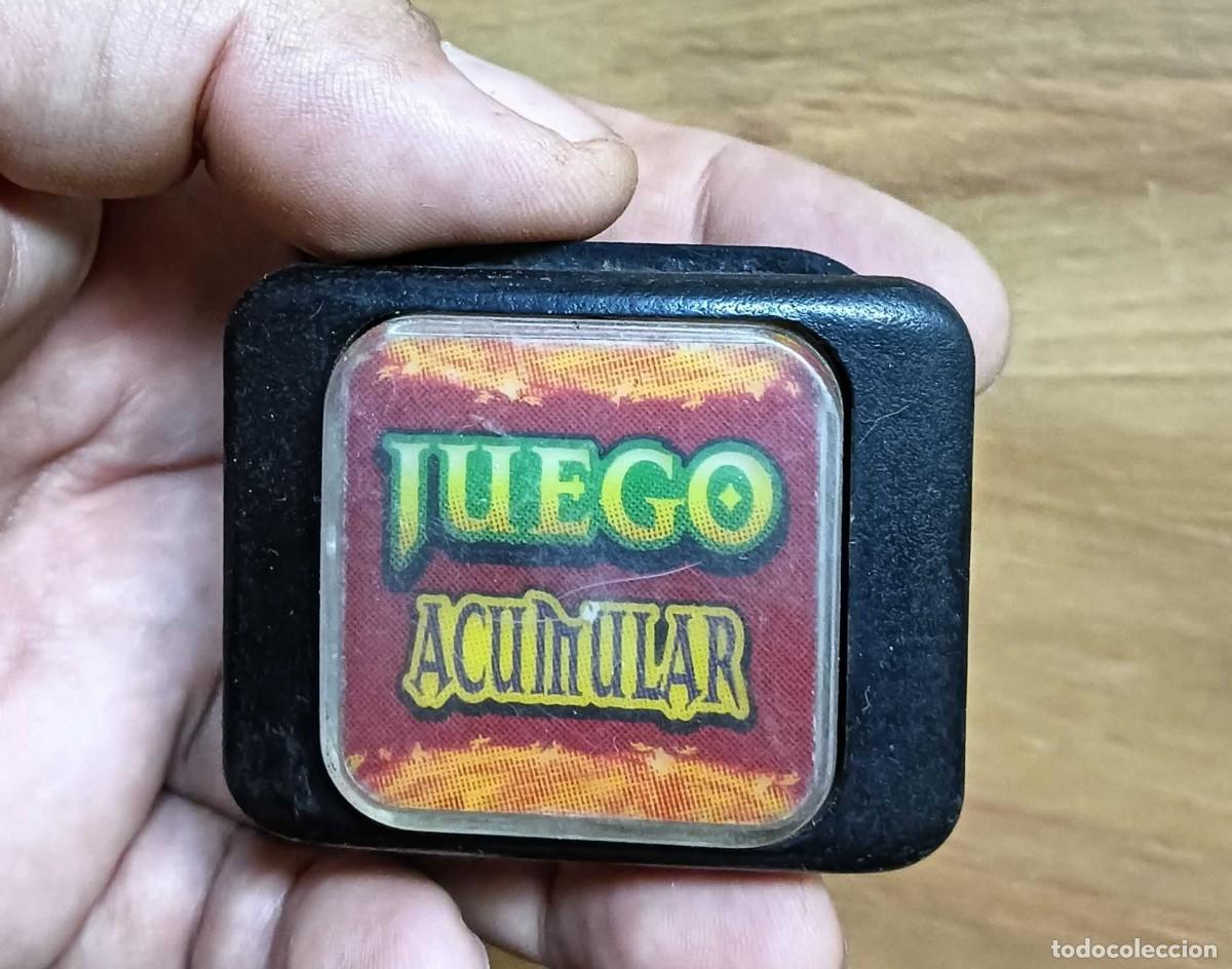 Segunda mano: PULSADOR LUMINOSO &ldquo;JUEGO ACUMULAR&rdquo; CON CARCASA NEGRA Y PORTAL&Aacute;MPARAS ROSCADO