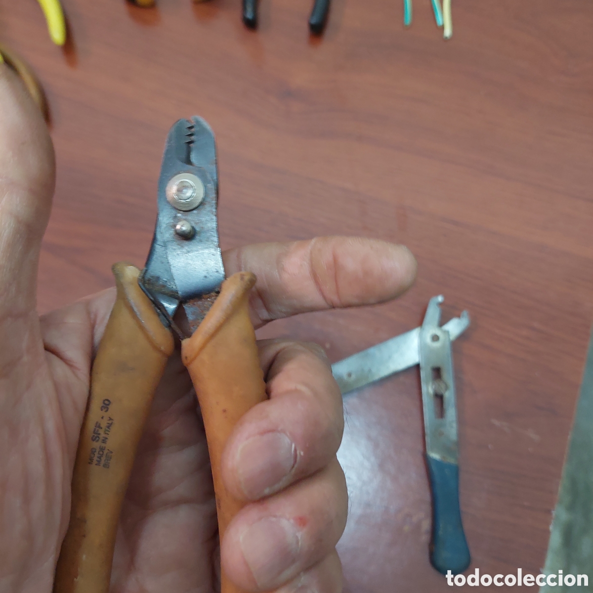 Segunda mano: 2 Pelacables y cortador. - Foto 8